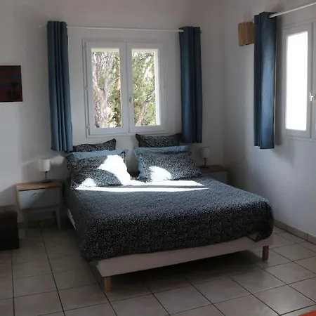 Willa Agreable Vue Avec Piscine Sagone (Corsica)