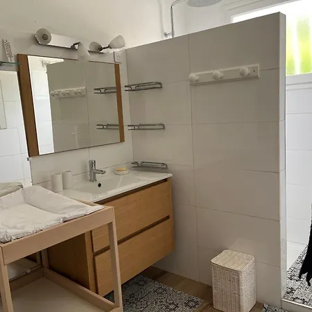 Agreable Vue Avec Piscine * Sagone (Corsica)